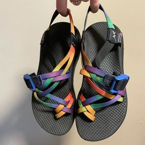 PRIDE rainbow women’s Chaco size 6